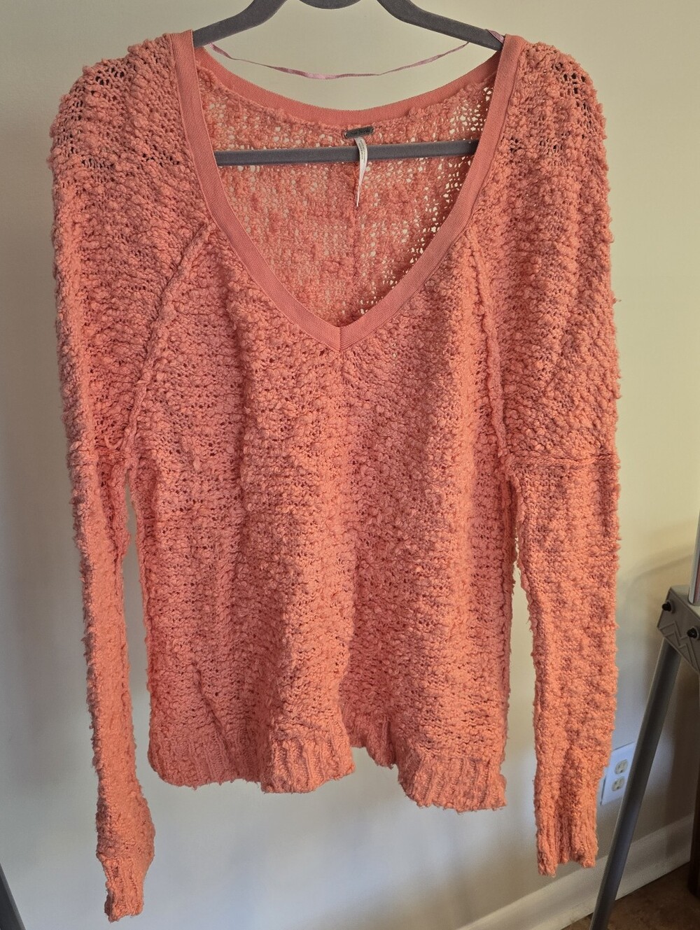 Free People Coral Chunky Knit V-Neck Pullover Sweater Size XS